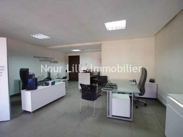 Plateau bureau à guéliz vide